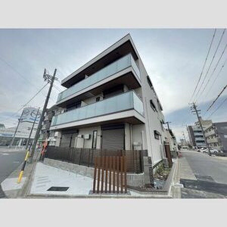 セレスティア八田外観写真