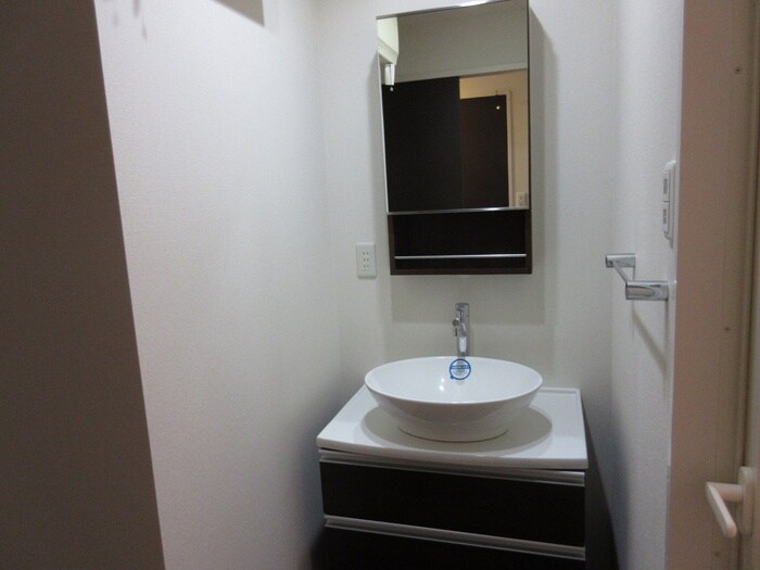 物件内観写真10　(洗面)