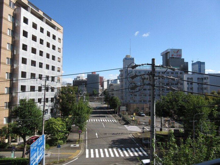 物件内観写真16　(室内からの展望)