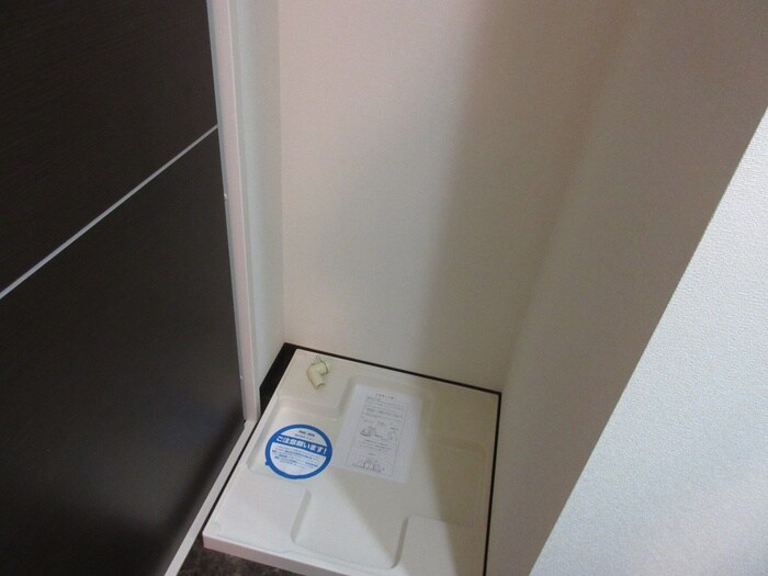物件内観写真20　(洗濯機置場)