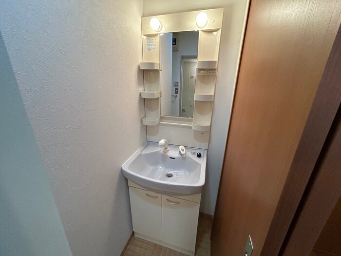 物件内観写真13　(洗面)