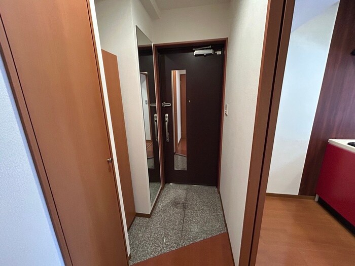 物件内観写真19　(玄関)