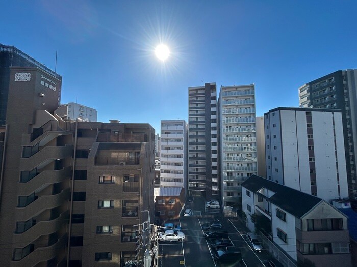 物件内観写真22　(室内からの展望)