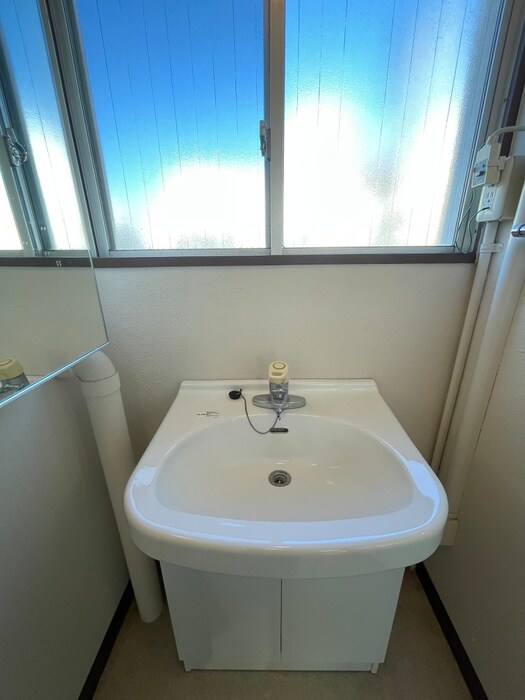 物件内観写真10　(洗面)