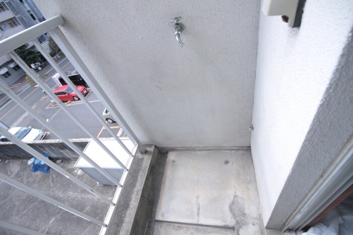 物件内観写真15　(洗濯機置場)