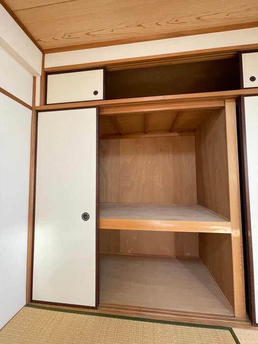 物件内観写真16　(収納)