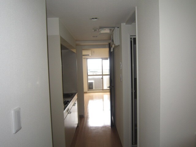物件内観写真7　(廊下)