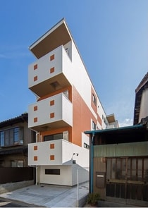 PRIMAVERA WESTの外観写真