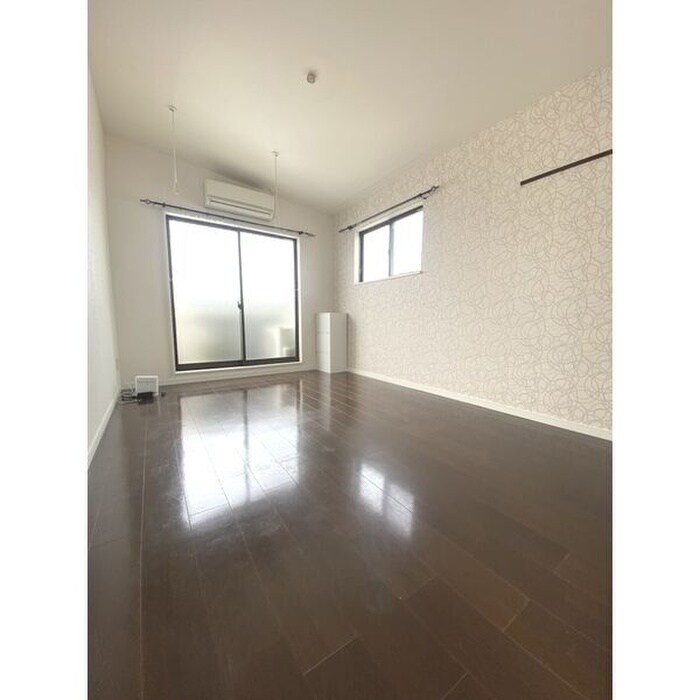 物件内観写真3　(居室)