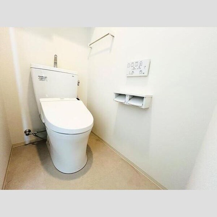 物件内観写真11　(トイレ)