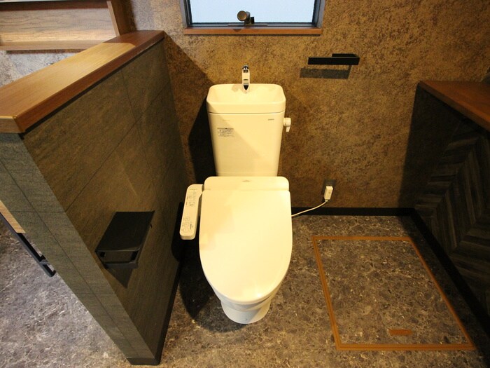 物件内観写真12　(トイレ)