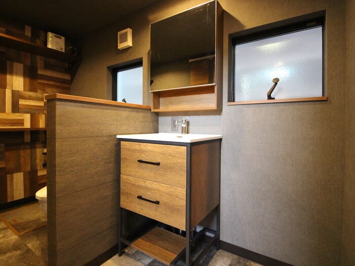 物件内観写真13　(洗面)