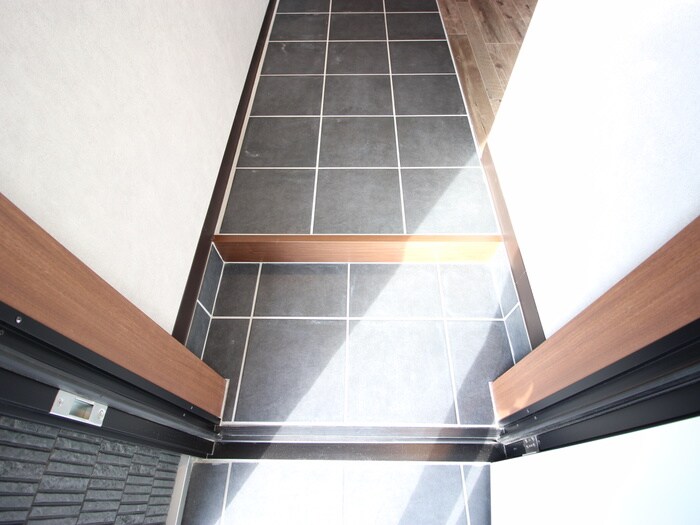 物件内観写真20　(玄関)