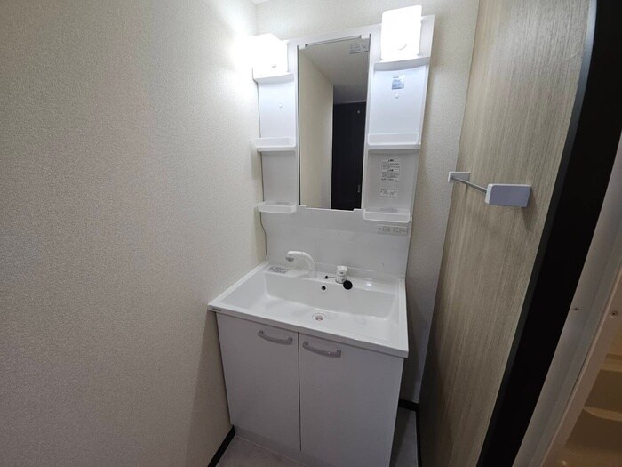 物件内観写真10　(洗面)