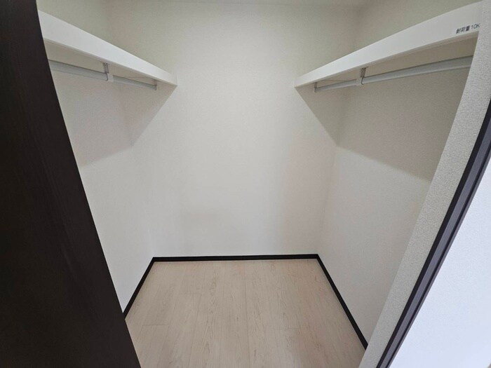 物件内観写真13　(収納)