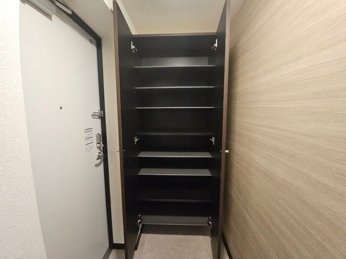 物件内観写真17　(靴箱)