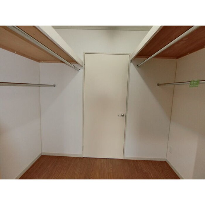 物件内観写真7　(収納)