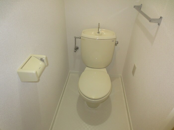 物件内観写真11　(トイレ)