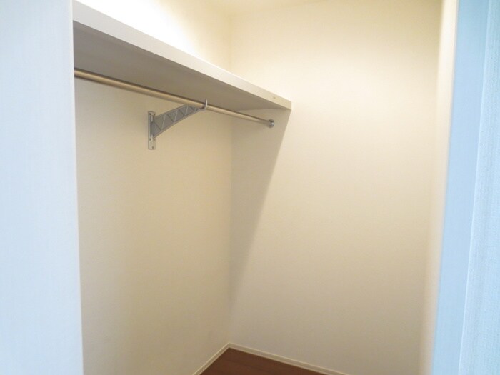 物件内観写真8　(収納)