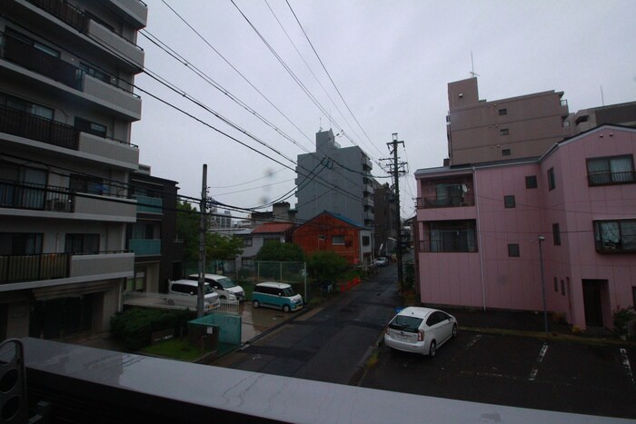 物件内観写真20　(室内からの展望)