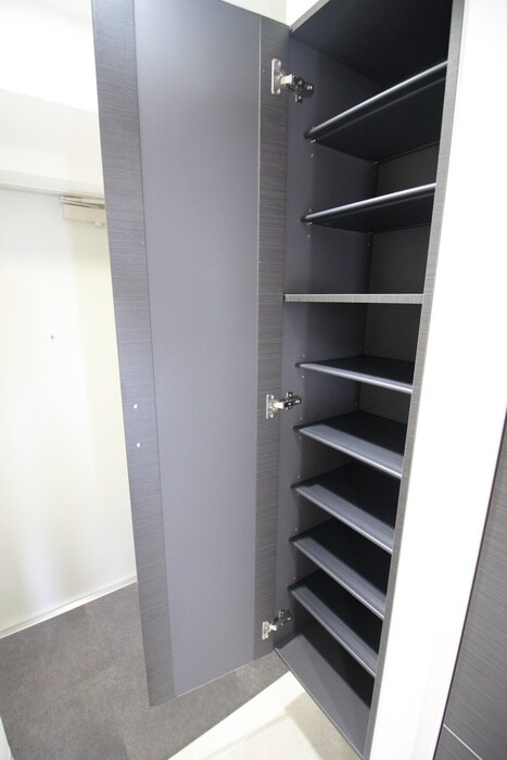 物件内観写真10　(靴箱)