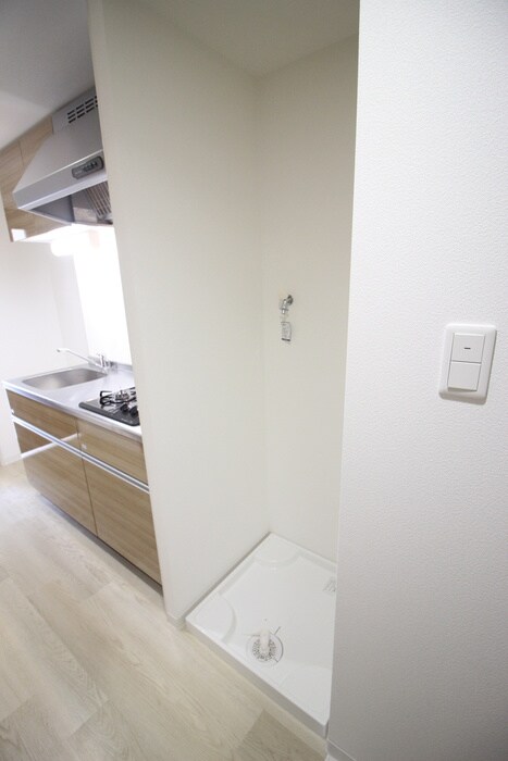 物件内観写真11　(洗濯機置場)