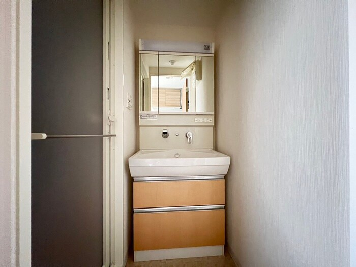 物件内観写真11　(洗面)