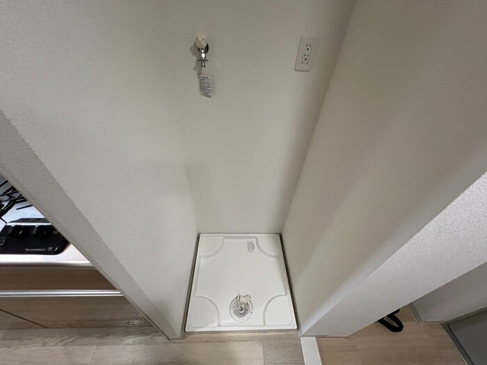 物件内観写真14　(洗濯機置場)