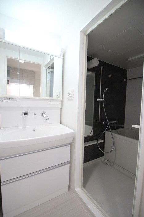 物件内観写真14　(洗面)