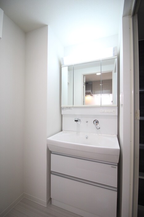物件内観写真15　(洗面)