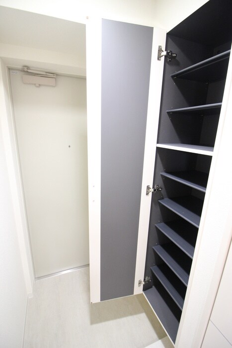 物件内観写真18　(靴箱)