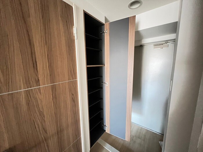 物件内観写真18　(靴箱)