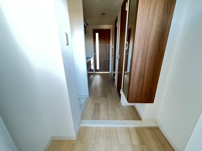 物件内観写真19　(廊下)