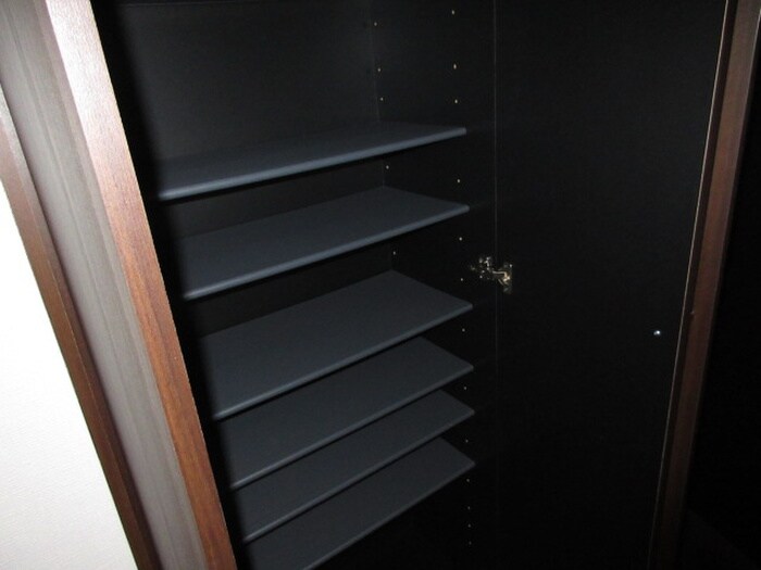 物件内観写真16　(靴箱)