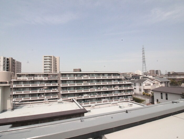 物件内観写真13　(室内からの展望)