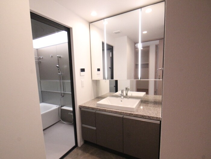 物件内観写真17　(洗面)