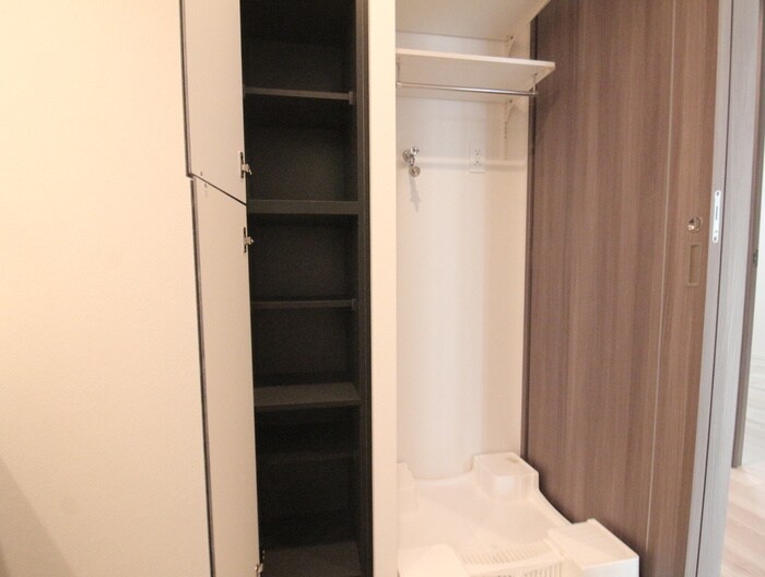 物件内観写真21　(洗濯機置場)