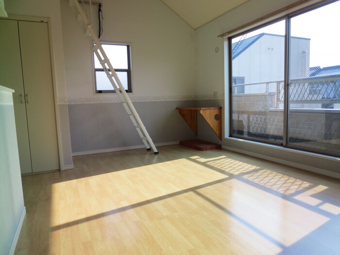 物件内観写真8　(居室)