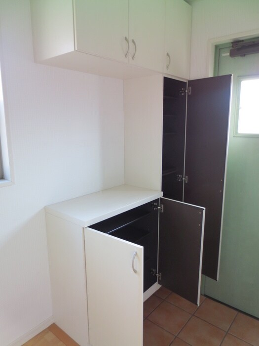 物件内観写真19　(玄関)