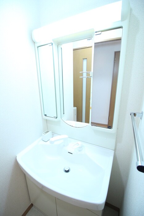 物件内観写真13　(洗面)