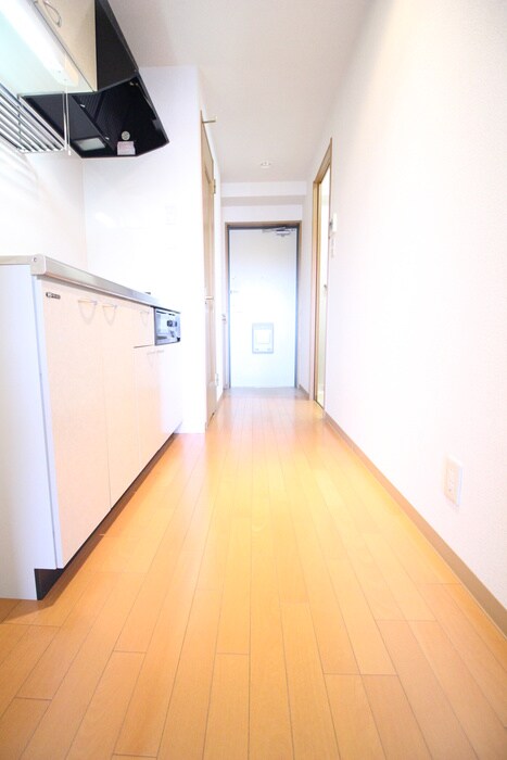 物件内観写真14　(廊下)