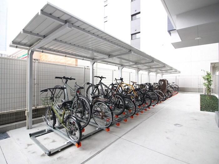 物件外観写真6　(駐輪場)