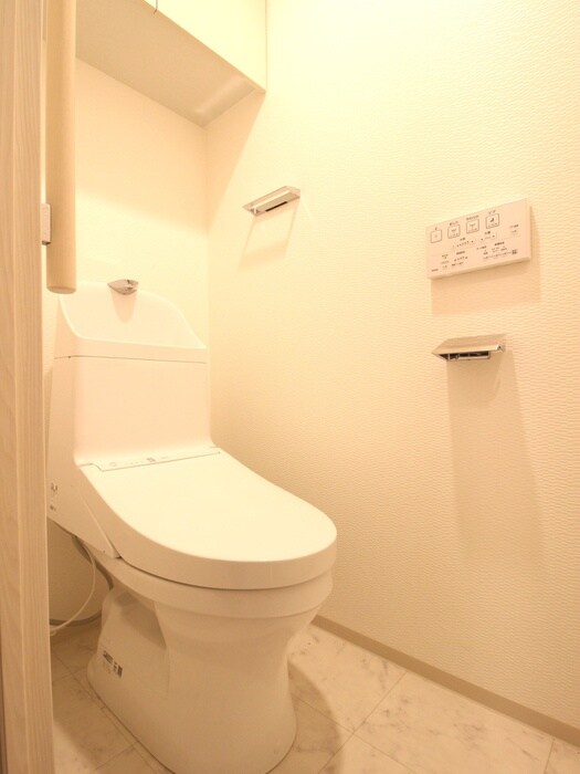 物件内観写真14　(トイレ)