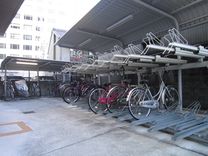 物件外観写真3　(駐輪場)