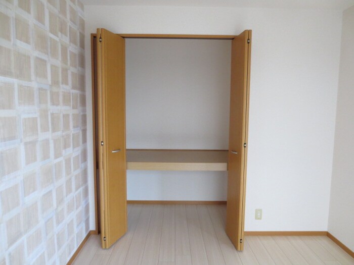 物件内観写真13　(収納)