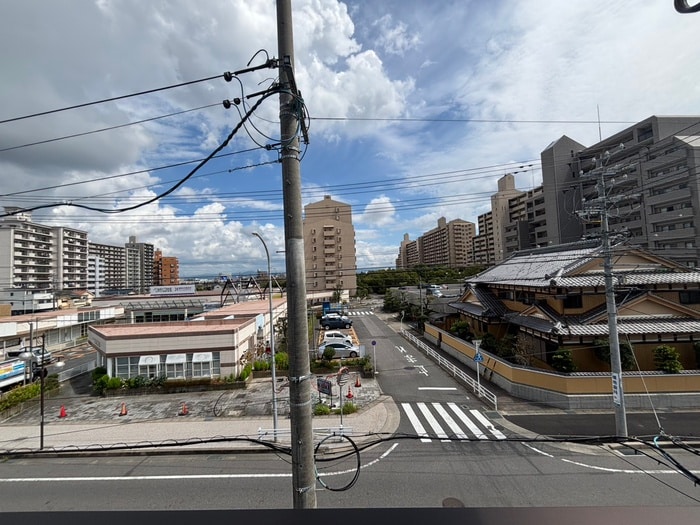 物件内観写真17　(室内からの展望)