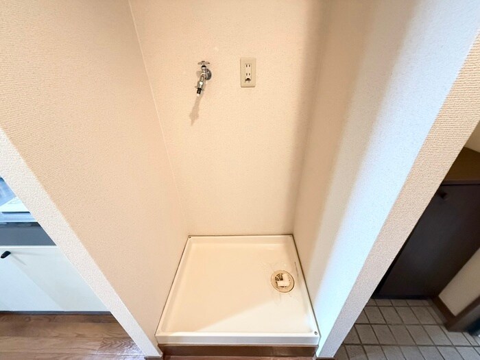 ラヴィンマ－ブルの洗濯機置場