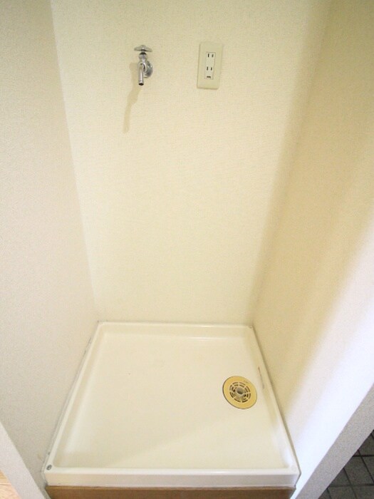 物件内観写真20　(洗濯機置場)