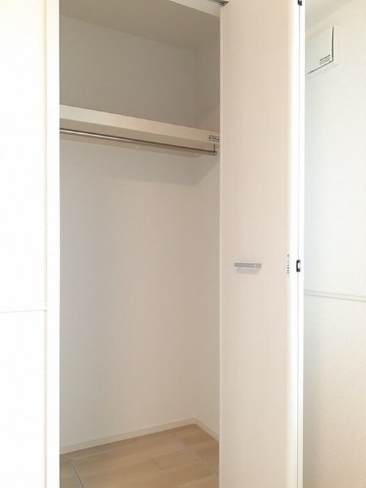 物件内観写真10　(収納)