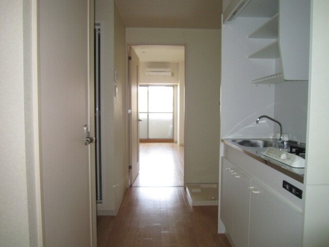 物件内観写真7　(廊下)